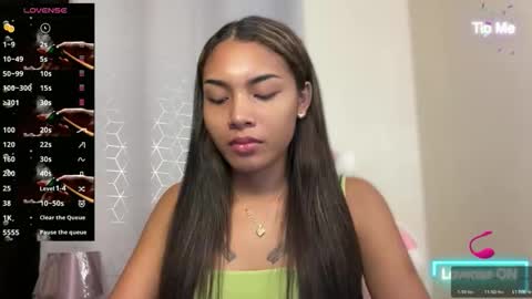 Snapshot of sweet_trishaxx chatting on March 2, 8:59 pm Trisha online show from March 2, 8:59 pm