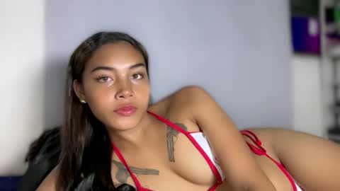 Snapshot of sweet_trishaxx chatting on April 18, 11:14 am Trisha online show from April 18, 11:14 am