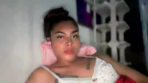 Snapshot of sweet_trishaxx chatting on May 25, 1:28 pm Trisha online show from May 25, 1:28 pm