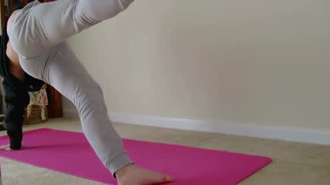 Heidi Brenner - Please check bio for schedule  FAQ online show from November 6, 1:34 pm