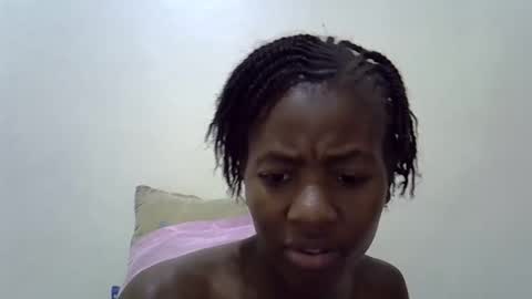 Snapshot of sweet_vee1 chatting on February 1, 5:11 pm Princess vee online show from February 1, 5:11 pm