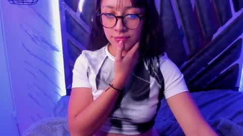 sweet_venus4 online show from January 14, 12:33 am