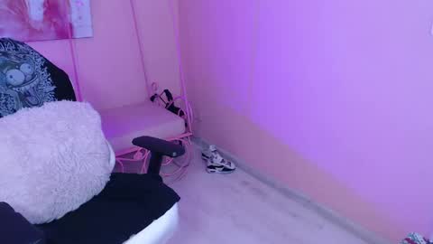 PVT 12TK  06AM - 9PM COLOMBIA online show from May 27, 2:03 pm