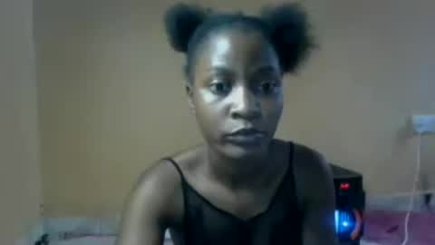 Snapshot of sweet_zella chatting on July 4, 11:38 am zellate online show from July 4, 11:38 am