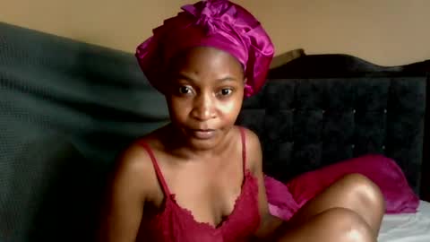 Snapshot of sweet_zella chatting on July 26, 3:08 pm zellate online show from July 26, 3:08 pm