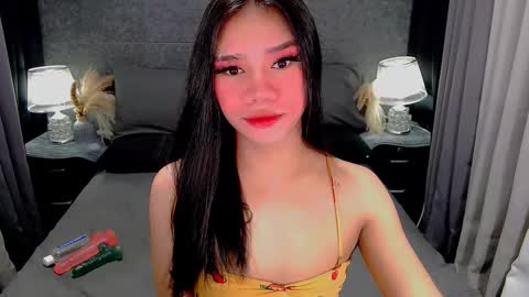 Snapshot of sweet_zoey12 chatting on February 13, 9:27 am bea takashi online show from February 13, 9:27 am
