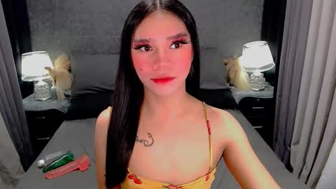 Snapshot of sweet_zoey12 chatting on February 23, 8:44 am bea takashi online show from February 23, 8:44 am
