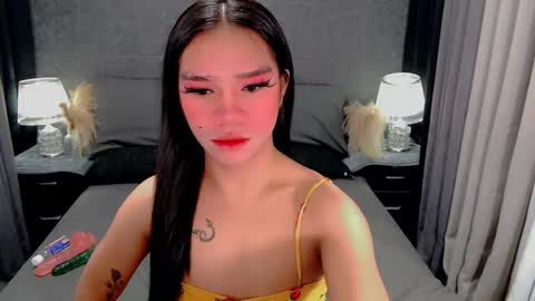 Snapshot of sweet_zoey12 chatting on March 3, 9:04 am bea takashi online show from March 3, 9:04 am