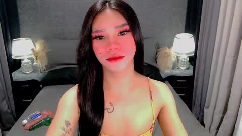 Snapshot of sweet_zoey12 chatting on March 10, 9:36 am bea takashi online show from March 10, 9:36 am