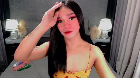 Snapshot of sweet_zoey12 chatting on March 12, 8:53 am bea takashi online show from March 12, 8:53 am