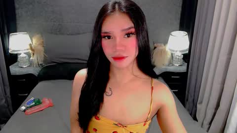 Snapshot of sweet_zoey12 chatting on March 13, 8:32 am bea takashi online show from March 13, 8:32 am