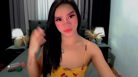 Snapshot of sweet_zoey12 chatting on March 24, 7:57 am bea takashi online show from March 24, 7:57 am
