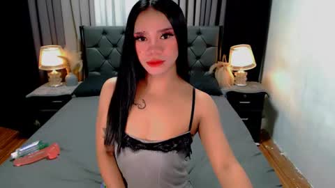bea takashi  online show from June 21, 9:23 am