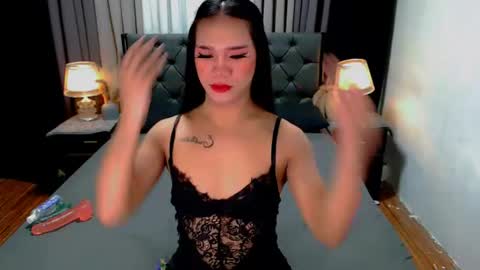 bea takashi  online show from June 29, 9:37 am