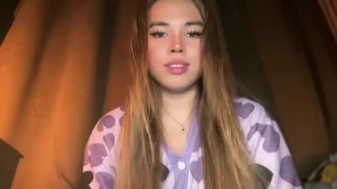 Snapshot of sweetalexa19 chatting on March 25, 10:32 am alexa your one and only queen online show from March 25, 10:32 am