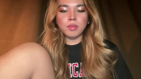 Snapshot of sweetalexa19 chatting on March 25, 10:38 pm alexa your one and only queen online show from March 25, 10:38 pm