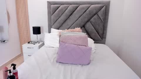 Snapshot of sweetandyy_ chatting on June 13, 2:04 pm ANDY online show from June 13, 2:04 pm