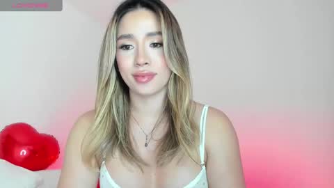 Snapshot of sweetann08 chatting on February 14, 8:26 pm Camila online show from February 14, 8:26 pm