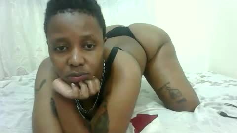 sweetass689 online show from September 16, 9:16 pm