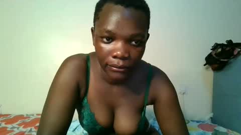 Snapshot of sweetassbabe20 chatting on June 7, 2:48 am Sweetass online show from June 7, 2:48 am