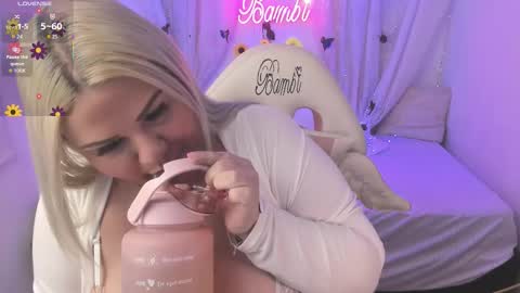 Andrea  online show from September 22, 5:20 am