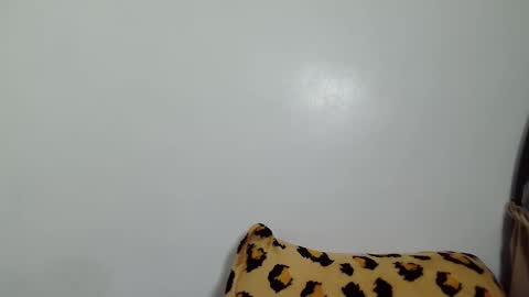Snapshot of sweetbianca25 chatting on May 20, 7:14 am sweetbianca25 online show from May 20, 7:14 am