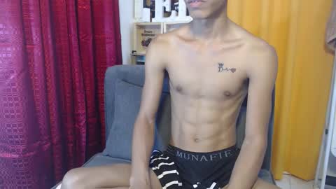 sweetbigcockz online show from November 17, 9:20 pm