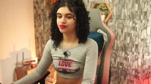 Salom independent model online show from July 3, 7:31 pm