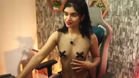 Salom independent model online show from July 5, 7:32 pm