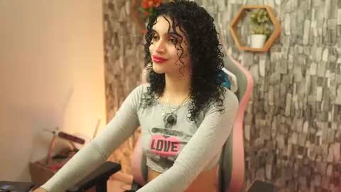 Salom independent model online show from July 17, 8:03 pm