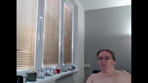 Sweetboobs85h online show from January 18, 12:04 pm