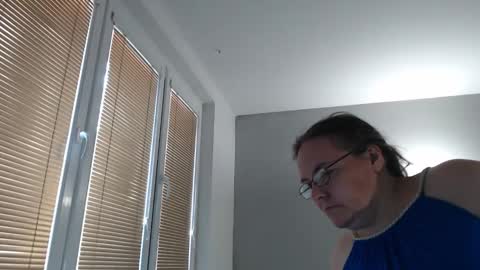 Snapshot of sweetboobs85h chatting on October 16, 8:26 am Sweetboobs85h online show from October 16, 8:26 am