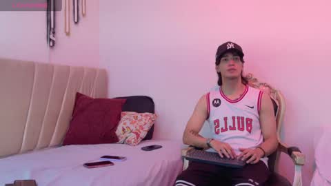 sweetbutspicy online show from June 6, 11:59 am