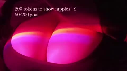 sweetcalciferr online show from November 15, 1:40 pm