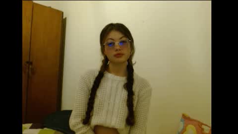 sweetcalm_ online show from February 27, 4:01 am