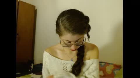 sweetcalm_ online show from May 4, 3:57 am