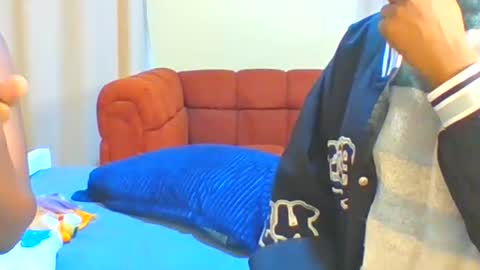 melsy online show from June 1, 12:51 pm
