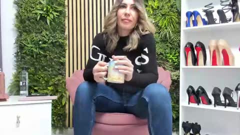 Snapshot of sweetcherry30_ chatting on April 11, 6:18 am Cherry online show from April 11, 6:18 am