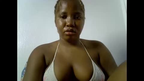 Snapshot of sweetcoochiex chatting on March 18, 5:32 am sweetcoochiex online show from March 18, 5:32 am