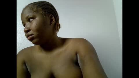 Snapshot of sweetcoochiex chatting on March 22, 12:19 pm sweetcoochiex online show from March 22, 12:19 pm