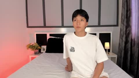 Eva Short hair girl  - Victoria Long red hair online show from March 9, 7:51 pm