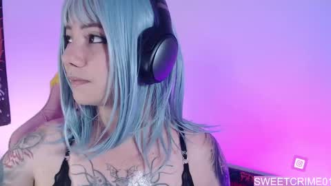       Independent model online show from September 25, 5:00 am