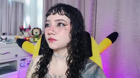       Independent model online show from July 11, 6:49 am