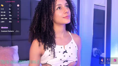 M I A online show from December 7, 5:31 pm