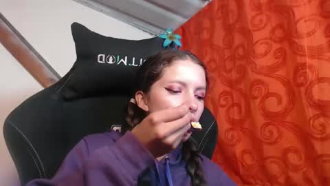 sweetdam12 online show from January 25, 7:18 pm