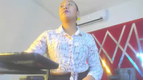 Sweet Desire online show from February 1, 8:29 pm