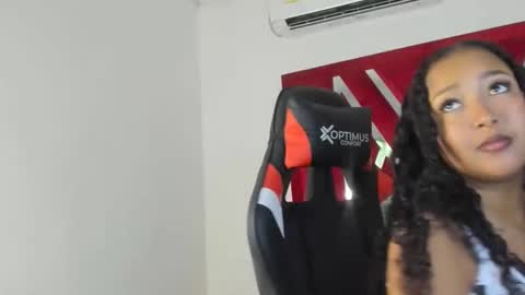 Sweet Desire online show from February 15, 8:49 pm