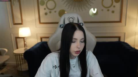 Snapshot of sweetdesiree_ chatting on May 27, 10:56 am Amelia online show from May 27, 10:56 am