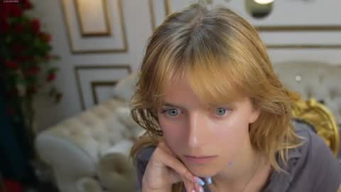 Snapshot of sweetdesiree_ chatting on July 27, 10:39 pm Amelia online show from July 27, 10:39 pm