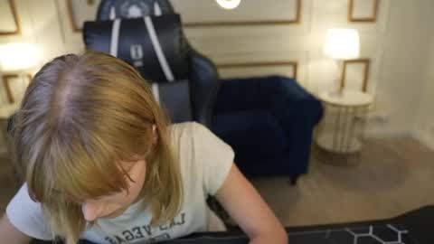 Snapshot of sweetdesiree_ chatting on July 29, 6:17 pm Amelia online show from July 29, 6:17 pm